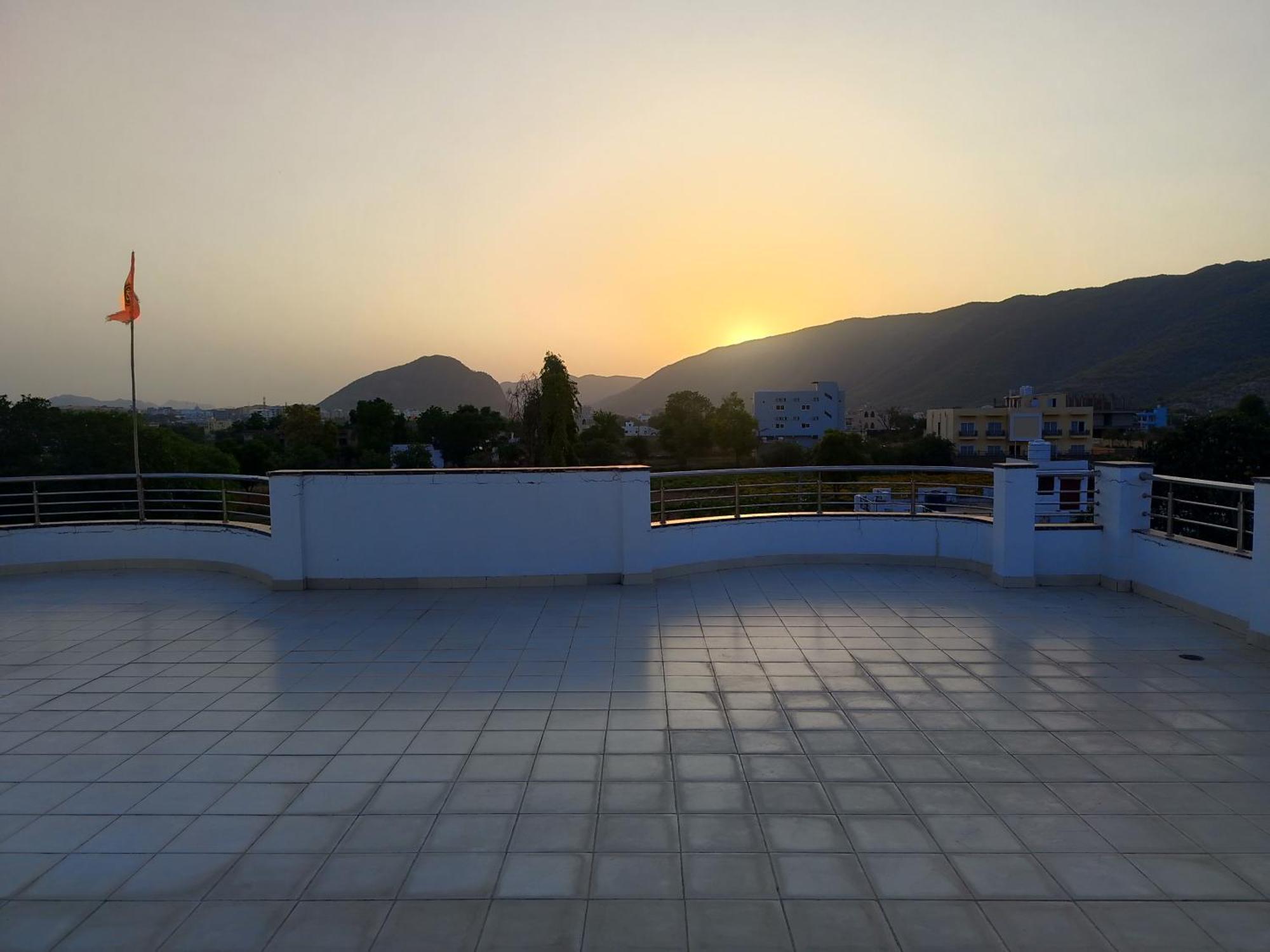 Hotel Divine Palace بوشكار المظهر الخارجي الصورة